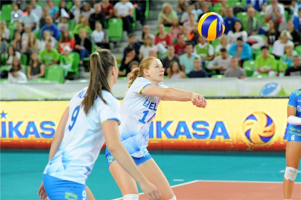 Iza Mlakar in Lana Ščuka (SLO)